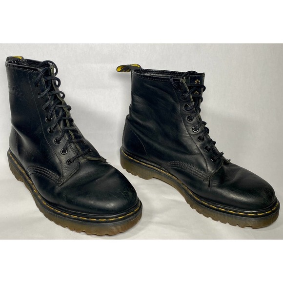 Dr. Martens Other - Dr. Martens Vintage Air Wair 16 Eye Docs Combat Boots mens 9  W 10.5 Black 1460